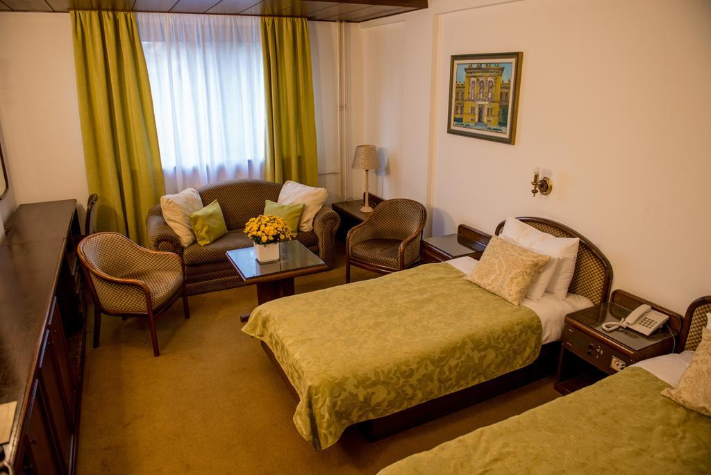 Hotel Grand Valjevo Zewnętrze zdjęcie